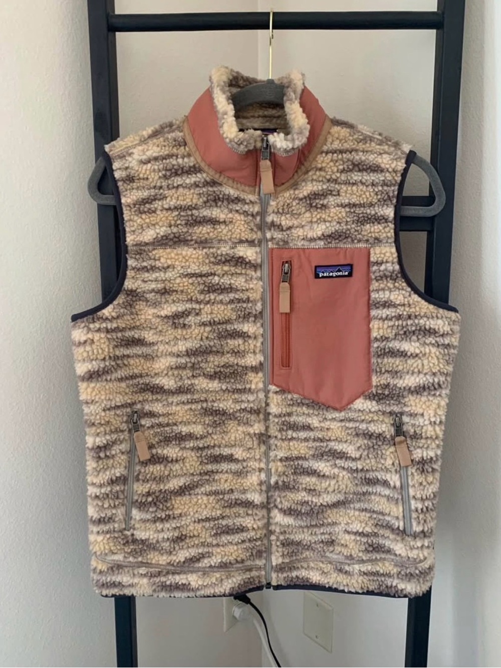 Women’s Medium Patagonia Sherpa Vest